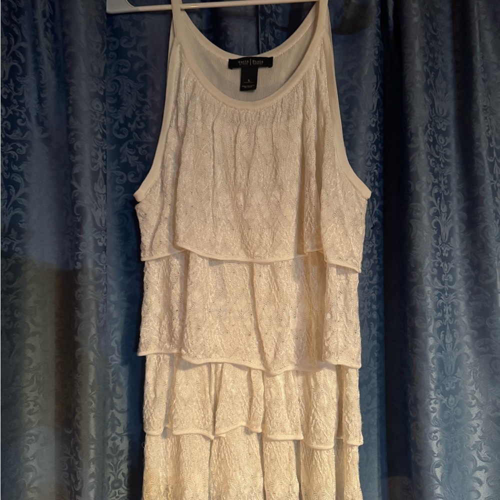 White House Black Market Ivory Tiered Lace Tank